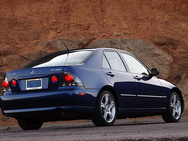 IS300