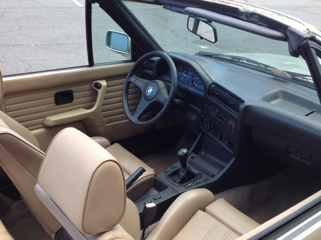 1992 BMW 318i - 3