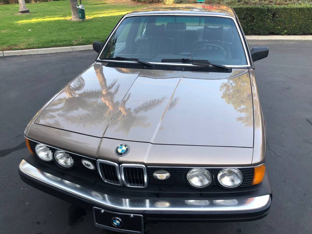 1984 BMW 733i or 1973 Mercedes-Benz 350SE: Choose your Seven Grand Swabian&nbsp;Sedan