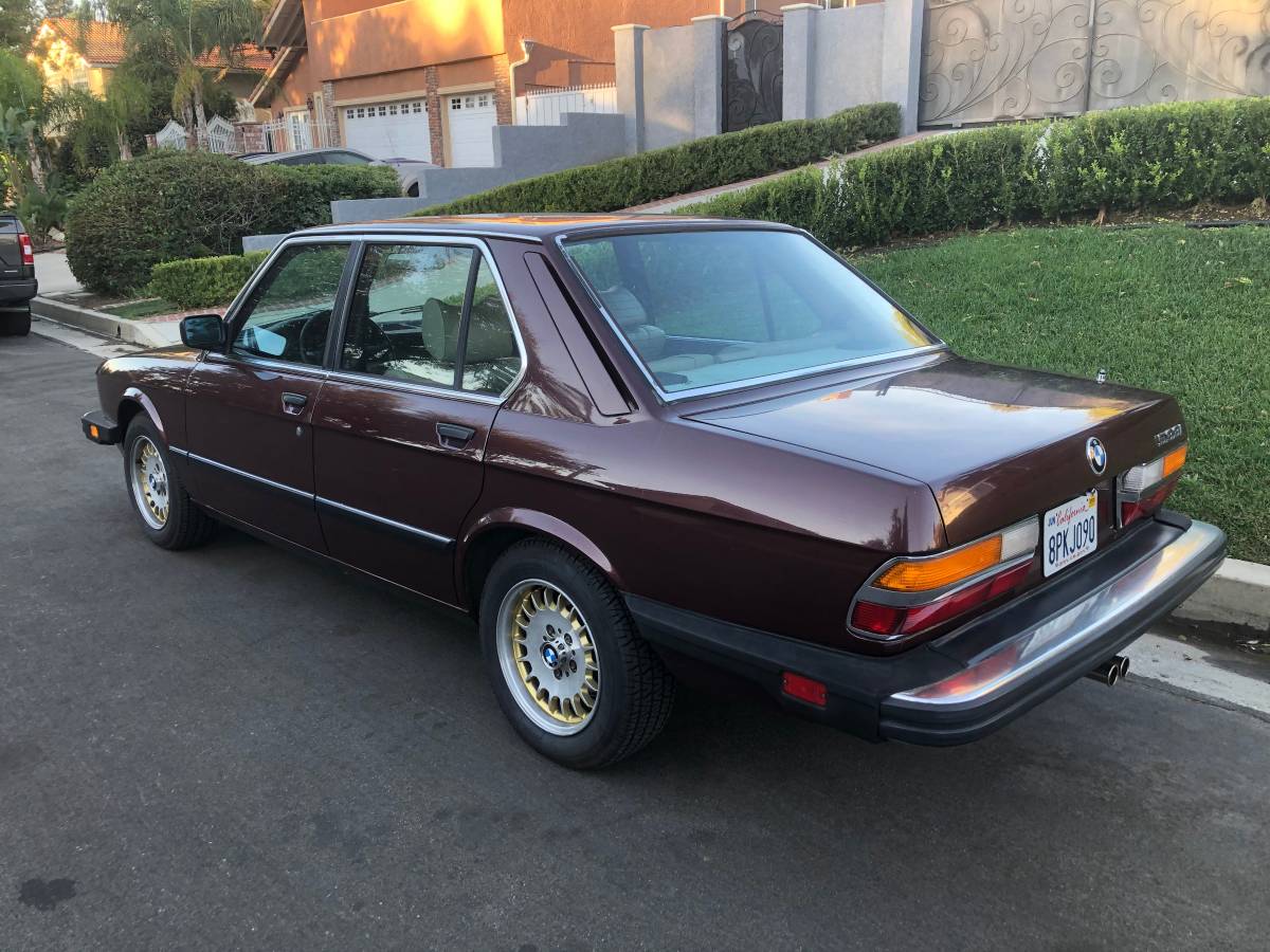 1984 533i - 3
