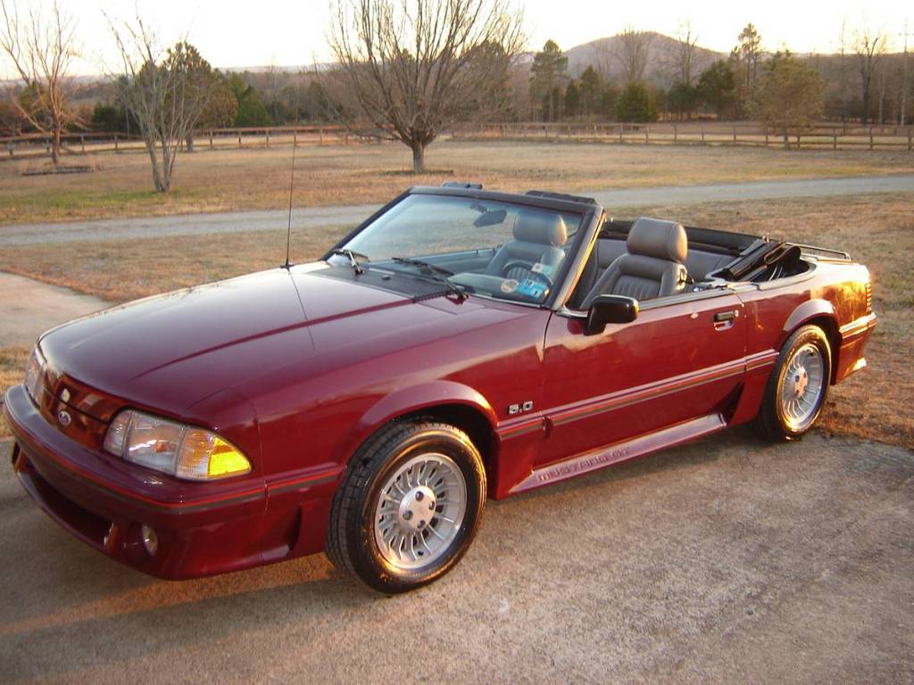 1988 Ford Mustang GT: 80s American Muscle Summed-up in a Single&nbsp;Car