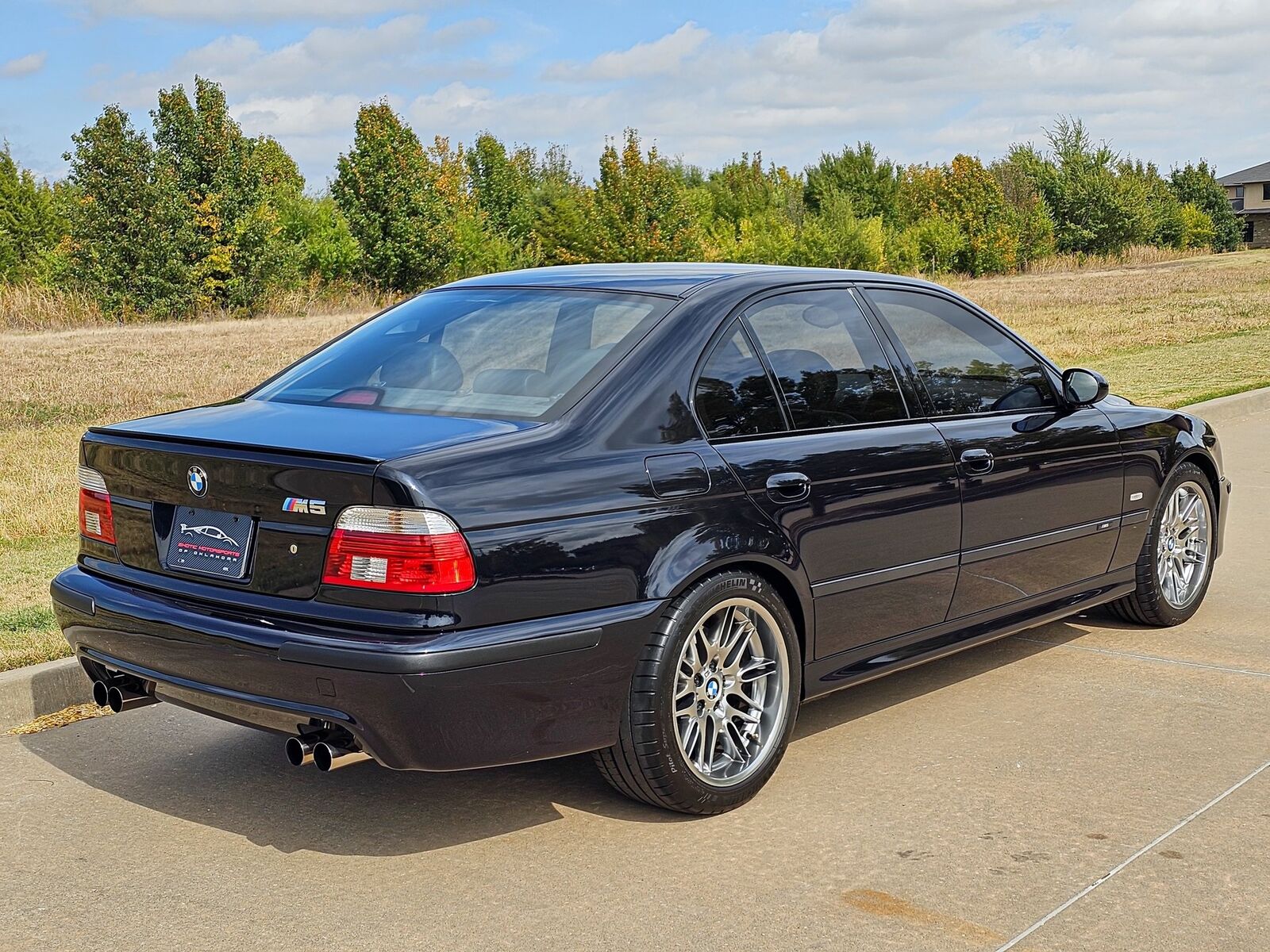 B-2001 BMW M5