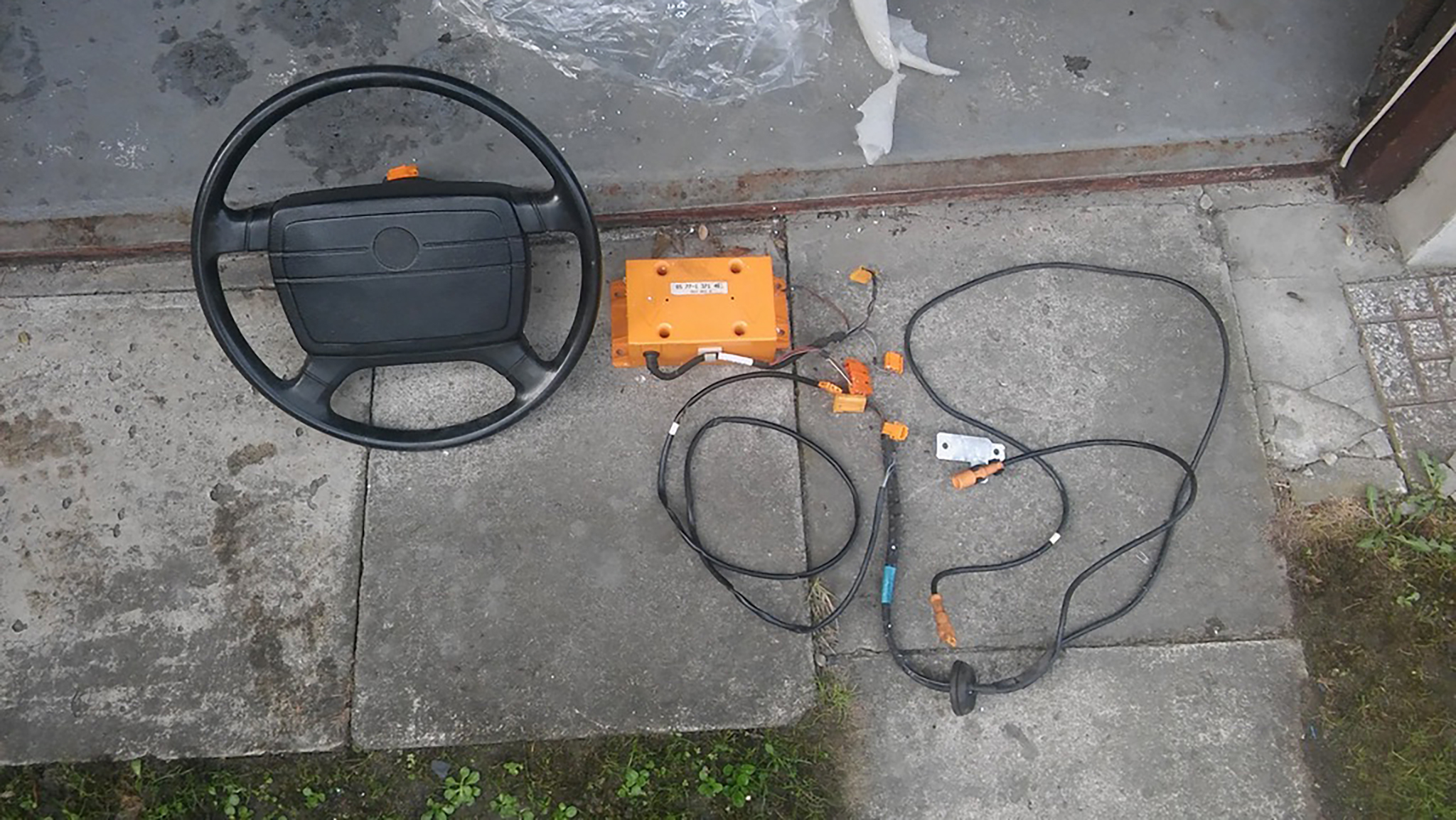 1984 BMW 733i with SRS