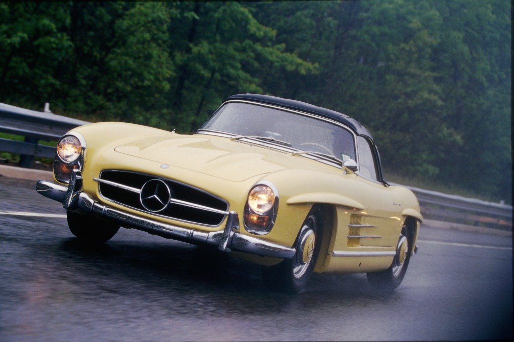 Memorable Drives: 1958 Mercedes-Benz 300SL Roadster in the&nbsp;Wet